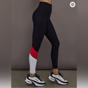 NWT CARBON38
Colorblock Legging in Melt